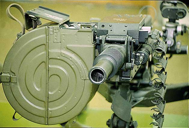 
		AGS-17 «Flamme» - lance-grenades automatique