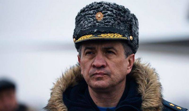 Командующий Дальней авиацией ВКС РФ получил звание заслуженного военного летчика
