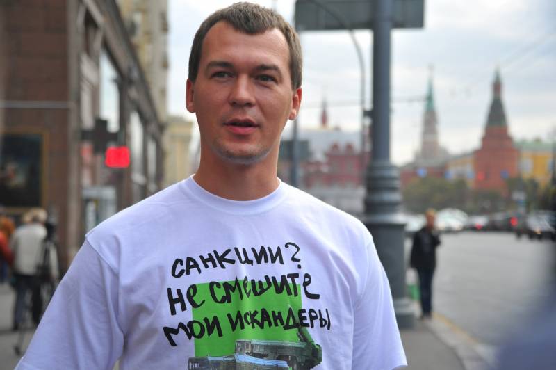 В Москве может появиться «Североамериканский тупик». Появится ли в США Navalny Plaza?