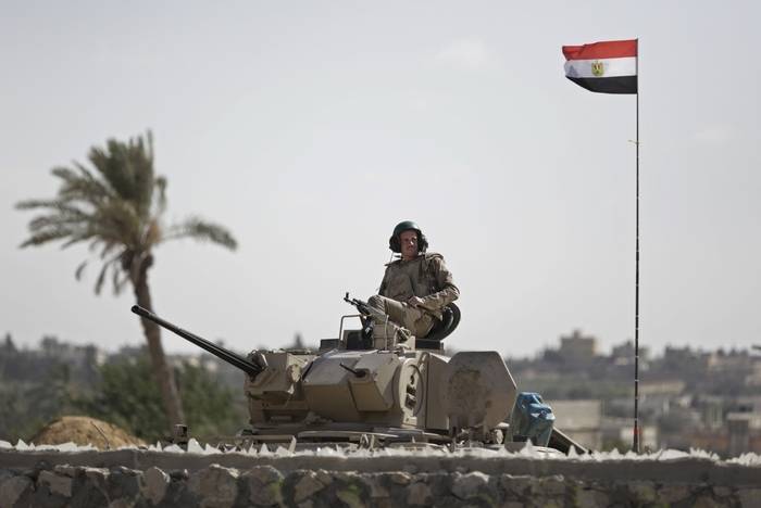 Египет начал масштабную антитеррористическую операцию на Синайском полуострове