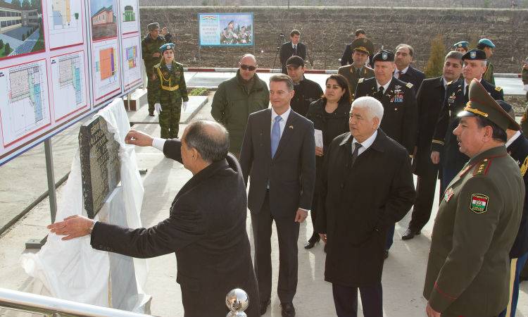 США открыли в Таджикистане центр подготовки мобильных войсковых групп