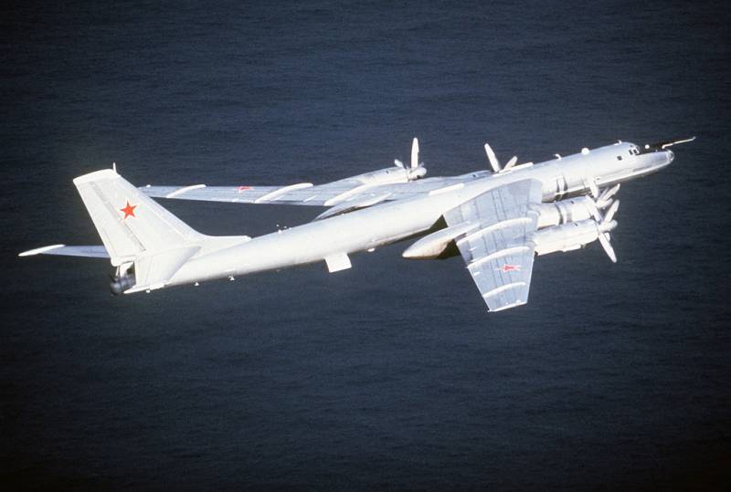 Российские Ту-142 выследили подлодки НАТО в Арктике