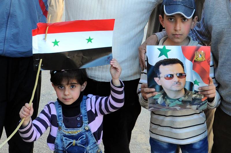 Асад: тему химоружия запад использует для нанесения авиаударов
