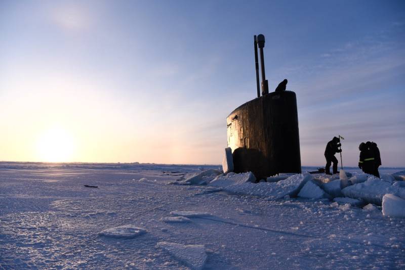 Арктические льды на дают субмарине Hartford ВМС США нанести "имитационный" ракетный удар