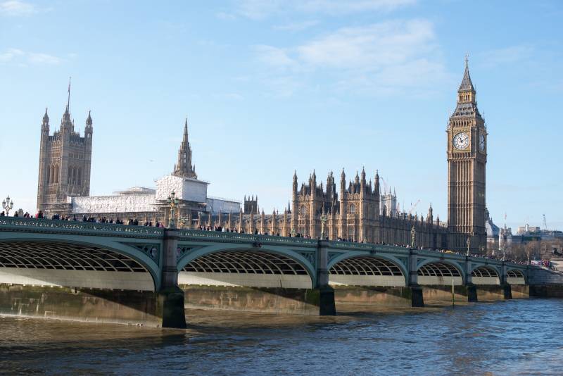 Лондон введет жесткие ограничения в отношении российских чиновников
