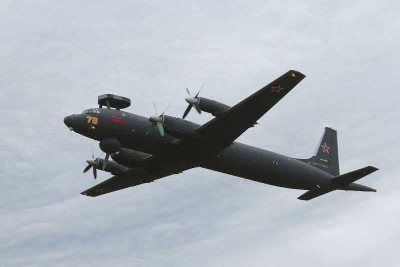 Летчики морской авиации в непогоду отработали поиск подводной лодки у берегов Камчатки