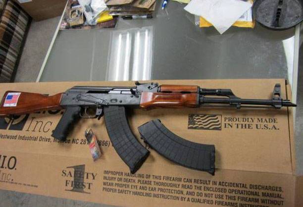 Американского производителя АК-47 заподозрили в "связях с союзниками Путина"