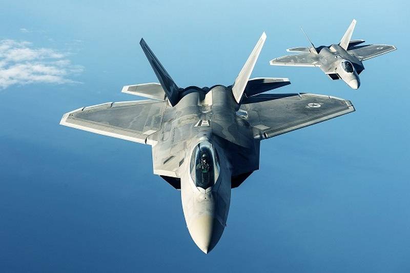 Если бы не F-22... "Уникальные возможности" самолета помогли удару США по Сирии