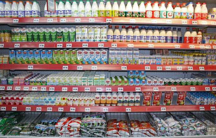 Кто распускает слухи о скором дефиците продуктов в магазинах РФ?