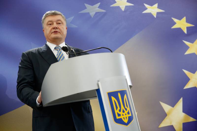 Порошенко похвастался «скачком ценности» украинского гражданства