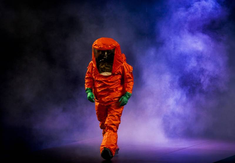 Эбола с вирусом оспы. Киев рассказал о новых «разработках» России