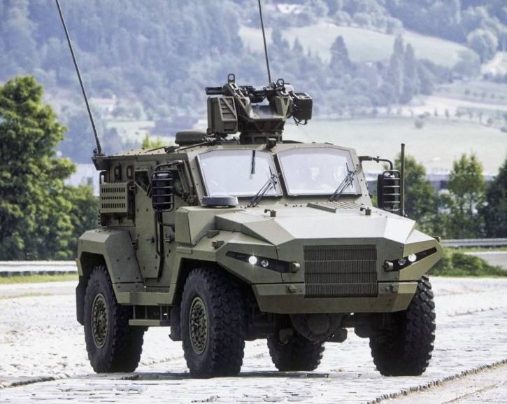 Чешская частная компания представила новую бронемашину T815