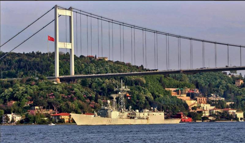 В Черное море вошла группа натовских кораблей