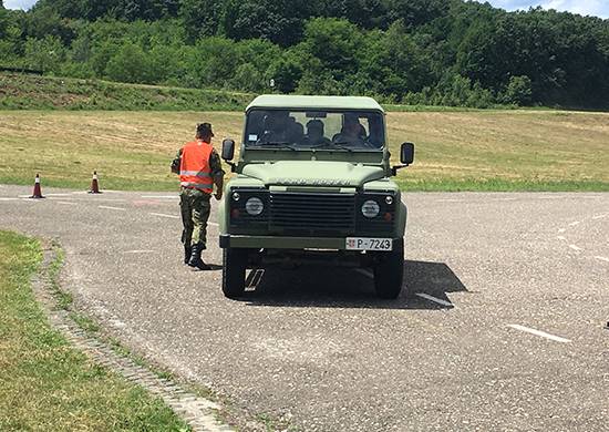 Российские военные водители впервые выступили на соревнованиях в Сербии