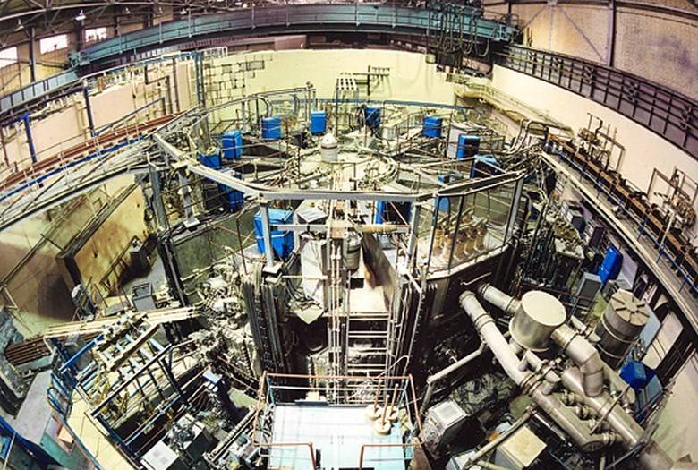 В РФ создается гибридный реактор