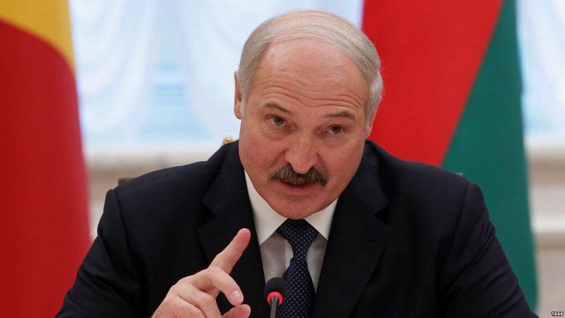 Все зависит от Москвы. Лукашенко назвал условия улучшения отношений