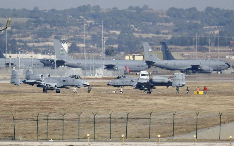 Турция угрожает закрыть для авиации США авиабазу "Инджирлик"