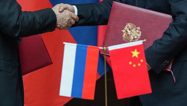 В Пекине перечислили факторы, способствующие развитию торговли с РФ
