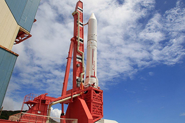 日本发射了一枚矮火箭