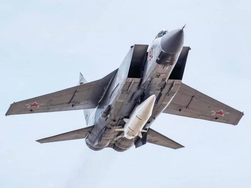 А защиты то и нет... США обеспокоены заступлением  на дежурство МиГ-31 с "Кинжалом"
