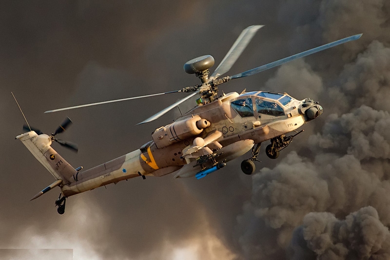  AH-64 Velocidad Apache. Motor. Dimensiones. Historia. rango de vuelo