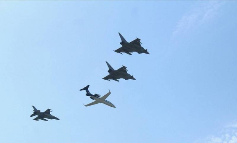 Авиация НАТО приступила к патрулированию воздушного пространства Черногории