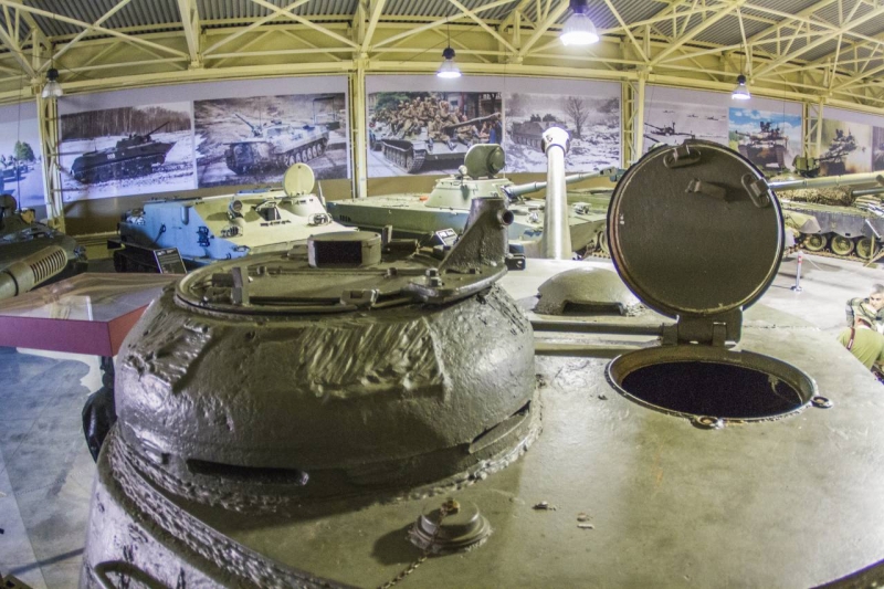 Victory weapons. Tank IS-2: inside and outside 