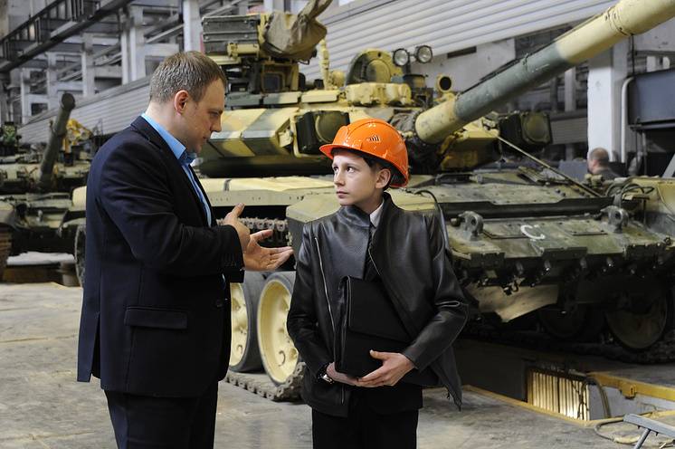 Школьники из Калуги разработали беспилотный танк