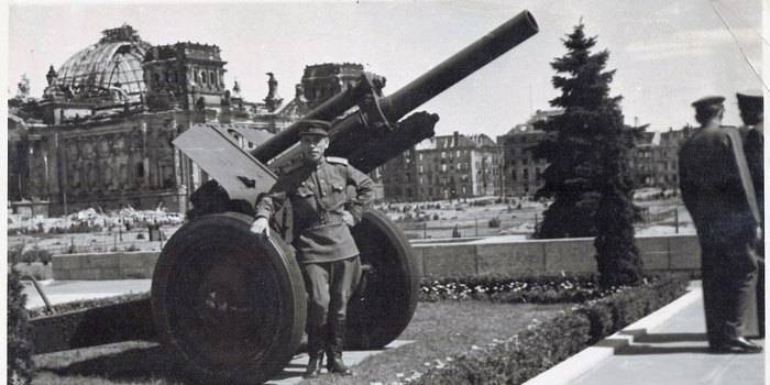 Артиллерия, крупный калибр: 122-мм гаубица М-30 образца 1938 года 
