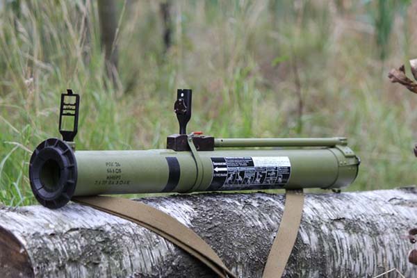 
		RPG-26 «Agléni» - lance-grenades antichar manuel