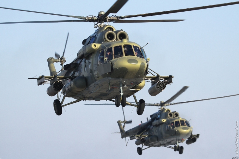  Motores Mi-8. Dimensiones. El peso. Historia. rango de vuelo