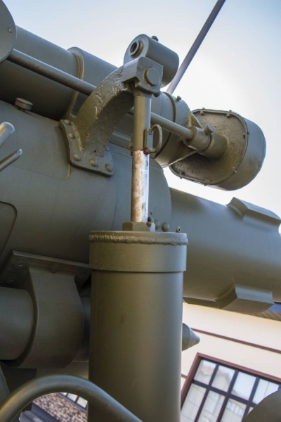 Artillerie, gros calibre: 152-mm carabine Br-2 