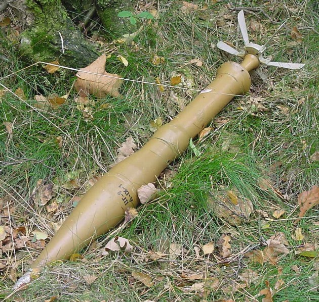 
		GNL-9 «Una lanza» - lanzagranadas antitanque montado