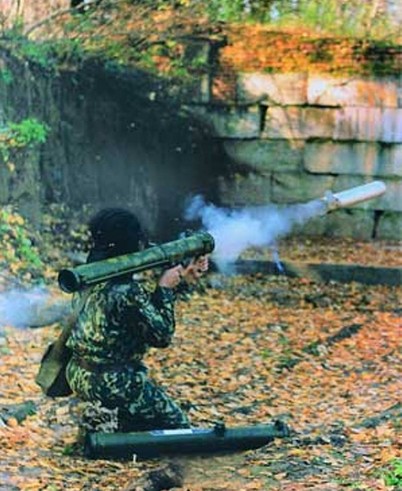 
		RPO «Bourdon» - lance-flammes d'infanterie à réaction calibre 93 mm