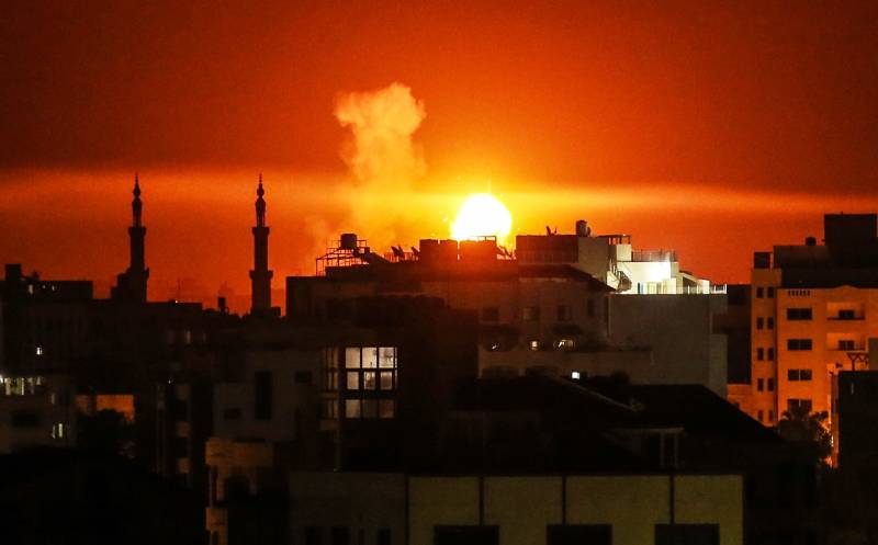 Жёсткий ответ: Израиль атаковал 15 целей на территории Газы