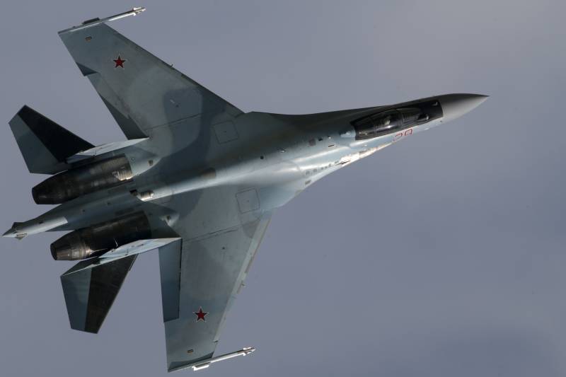 СМИ: поставляемые в Китай Су-35 оказались дороже американских F-35