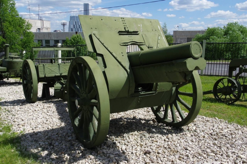 Artillerie, gros calibre: 122-échantillon d'obusier mm 1910/30 années. 