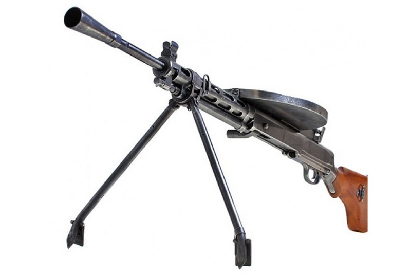 
		RPD machine gun DP-27 caliber cartridge 7,62 mm