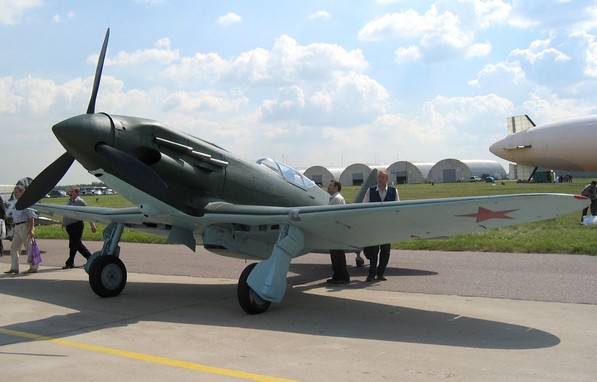 МиГ-3 Размеры. 引擎. 重量. 历史. 飞行范围. 实用的天花板