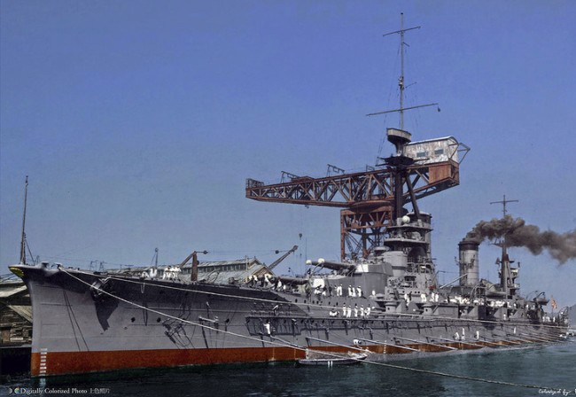 
		Bataille navale «Yamashiro» - Navire de ligne japonais 1917-1944 an