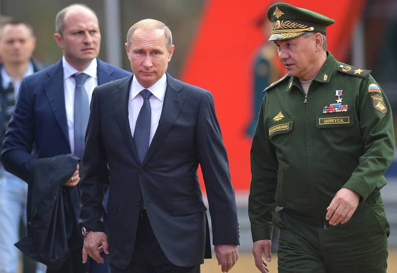 Президент России вернул ряду воинских частей их исторические названия