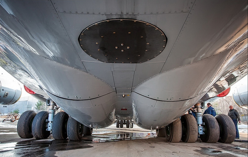 IL-76 Engine. The weight. story. Range of flight. Service ceiling