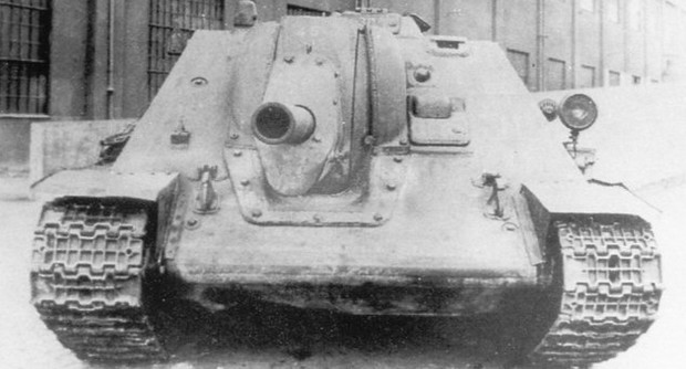 
		SAU SU-122 - self-propelled artillery mount gauge 122 mm