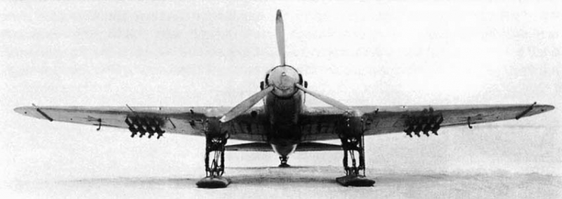  IL-2 尺寸. 引擎. 重量. 历史. 飞行范围. 实用的天花板