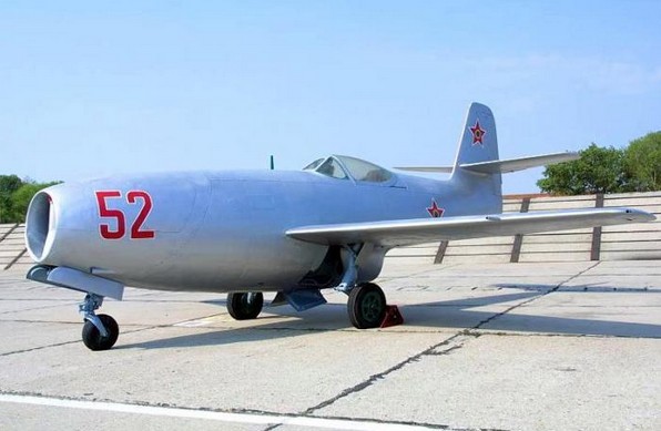  Yak-23 Dimensions. Engine. The weight. story. Range of flight. Service ceiling