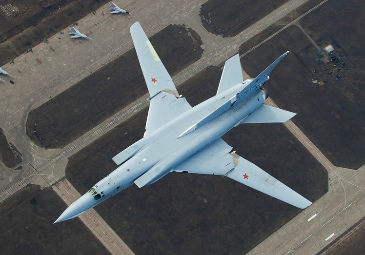  Tu-22M3 Dimensions. Engine. The weight. story. Range of flight. Service ceiling