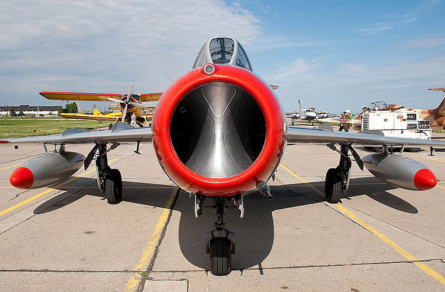  МиГ-15 Размеры. Двигатель. Вес. История. Дальность полета. Практический потолок