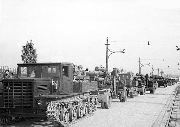 
		I-12 - artillery tractor