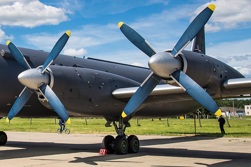  IL-38 Dimensions. Engine. The weight. story. Range of flight. Service ceiling