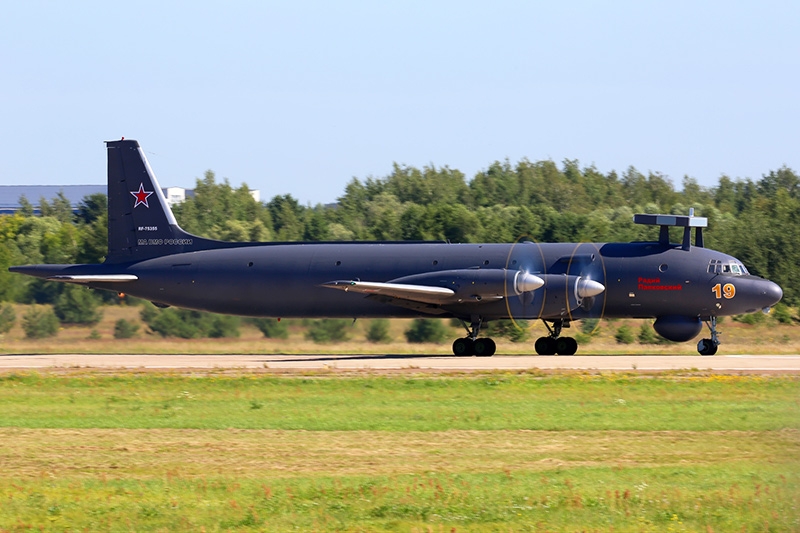  IL-38 Dimensions. Engine. The weight. story. Range of flight. Service ceiling